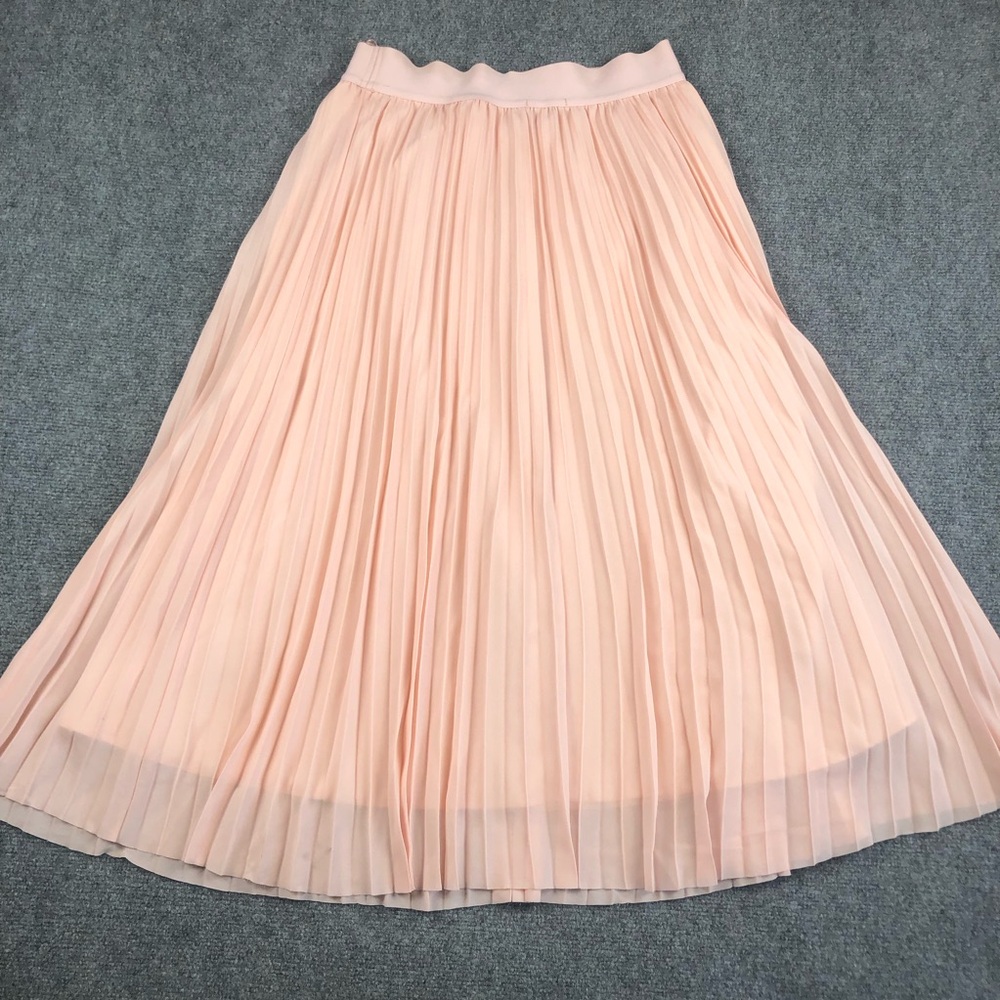 Quince Chiffon Pleated Midi Skirt - Picture 6 of 11